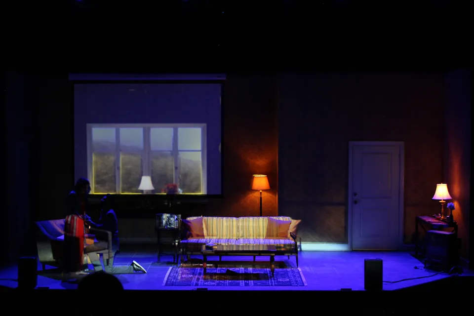 Kiss, production photograph 1