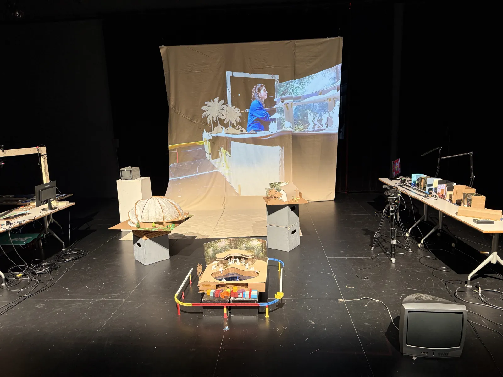Echo Engine, production photograph 1