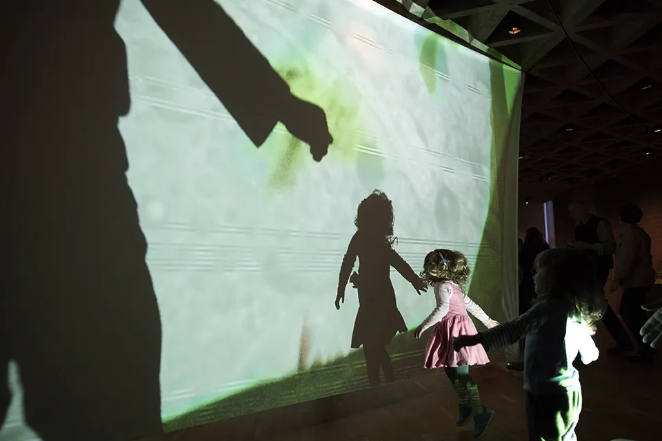 Lumia in the Contemporary Light, production photograph 10