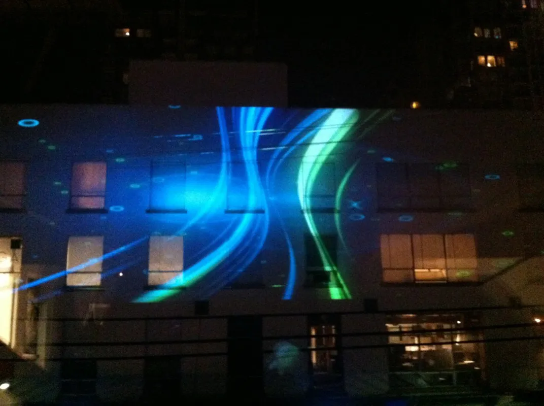 New Media Facade, production photograph 1