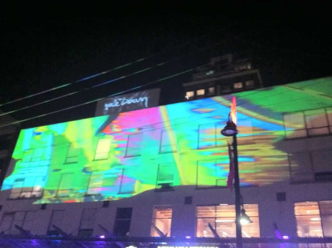 New Media Facade, production photograph 1