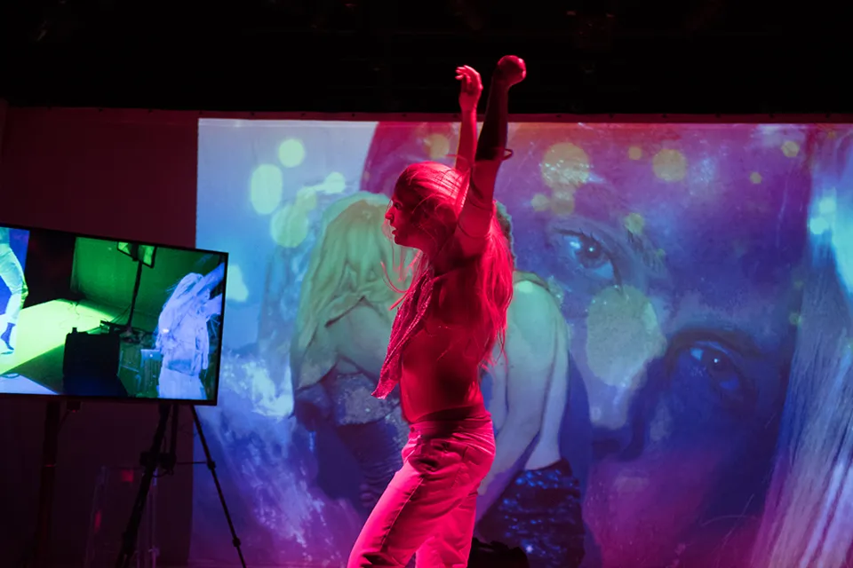 This American Wife, production photograph 3