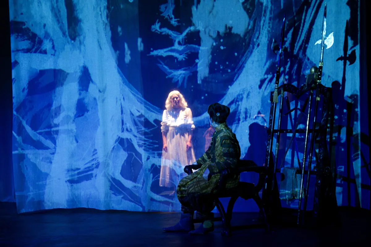 Try Me, Good King, production photograph 3